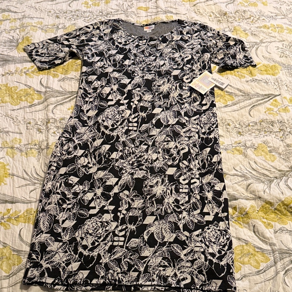 LuLaRoe Black & White Floral Mini Dress new with tags